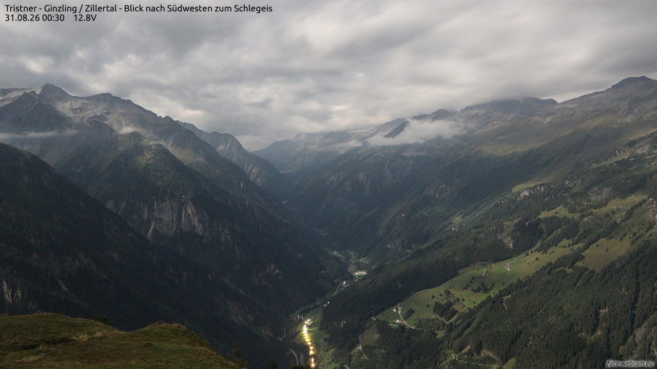 Archived image Webcam Tristner/ Zillertal - View to Grinberg
