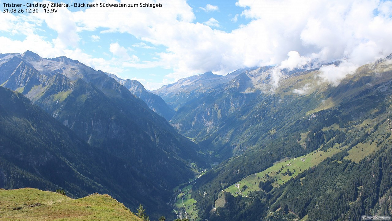 Archived image Webcam Tristner/ Zillertal - View to Grinberg
