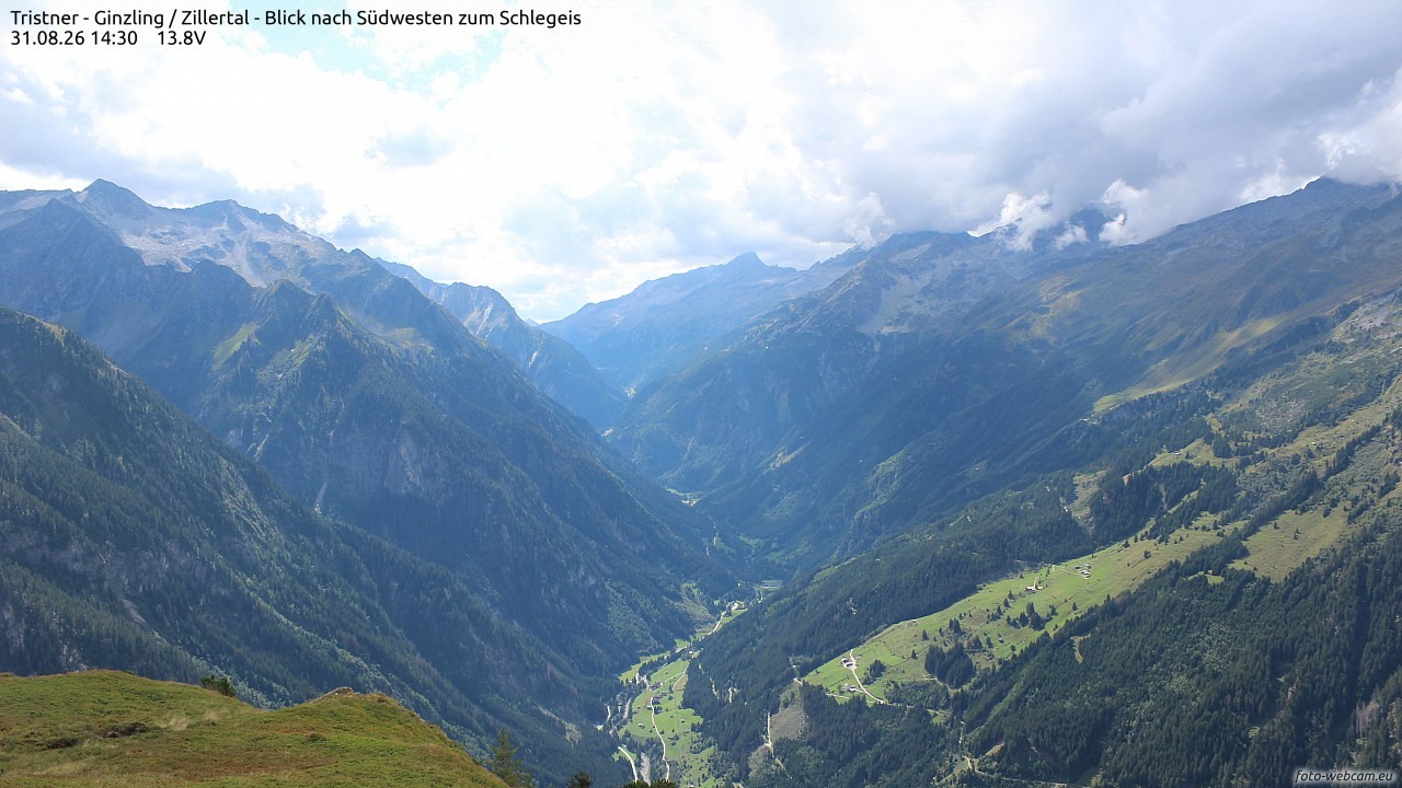 Archived image Webcam Tristner/ Zillertal - View to Grinberg