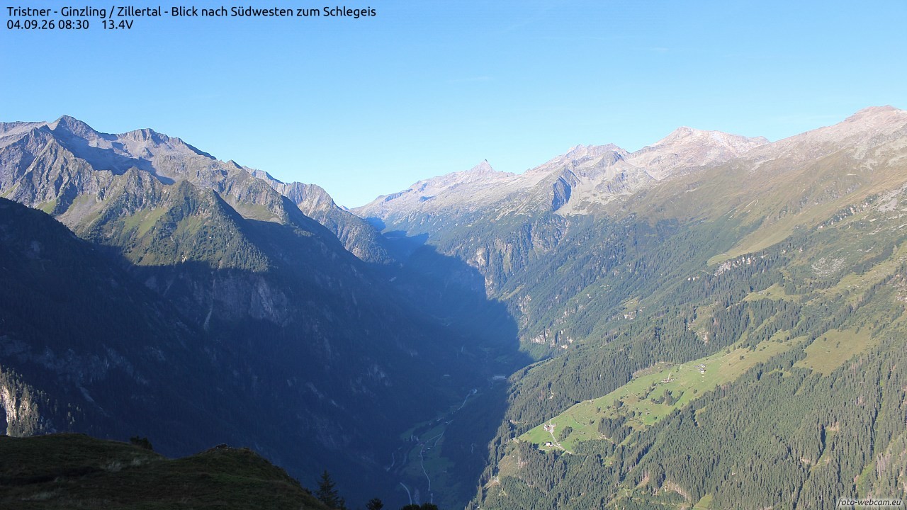 Archived image Webcam Tristner/ Zillertal - View to Grinberg