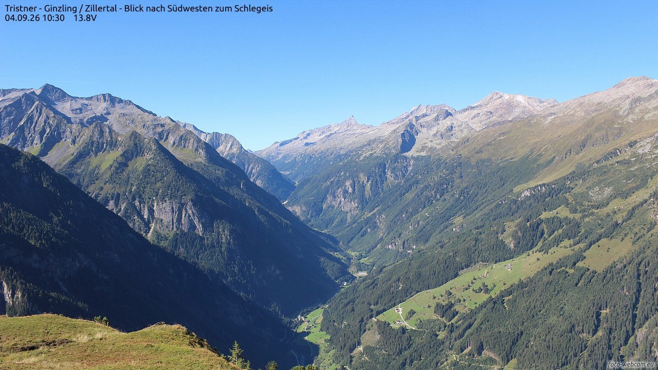 Archived image Webcam Tristner/ Zillertal - View to Grinberg
