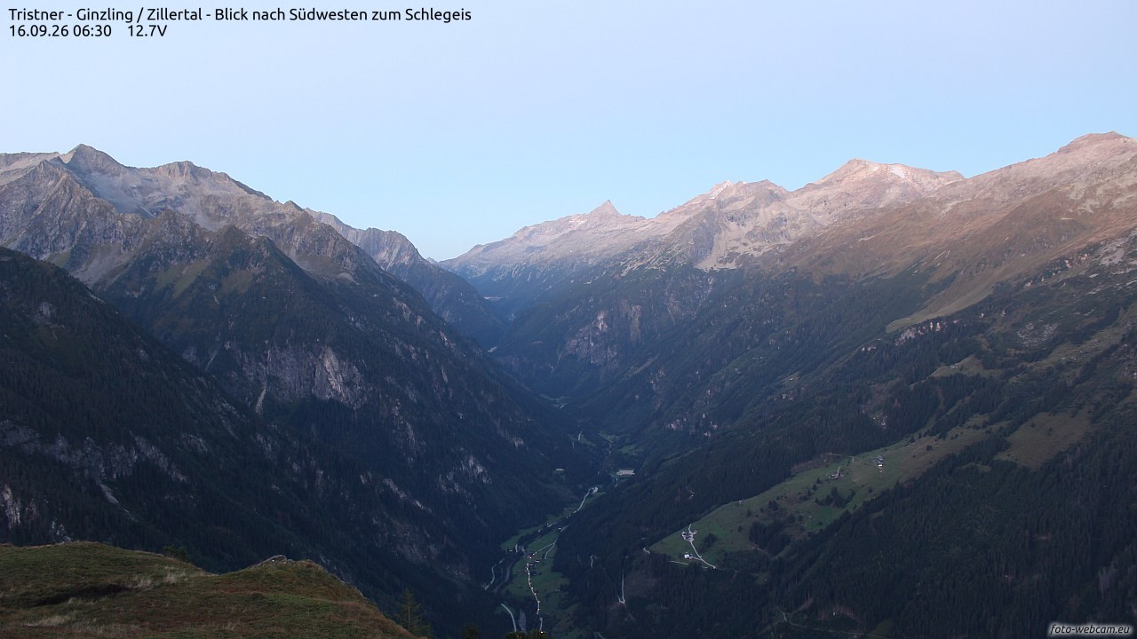 Archiv Foto Webcam Tristner/ Zillertal - Blick zum Grinberg