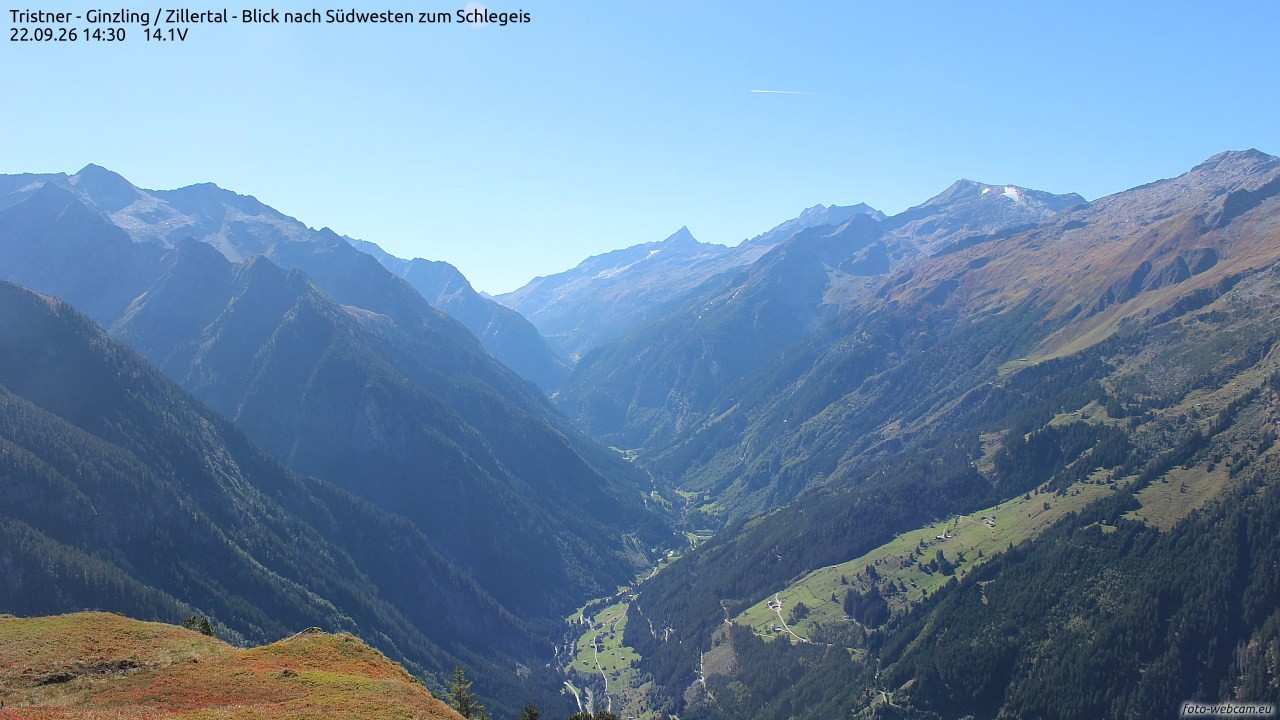 Archived image Webcam Tristner/ Zillertal - View to Grinberg