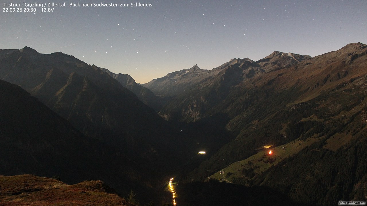 Archiv Foto Webcam Tristner/ Zillertal - Blick zum Grinberg
