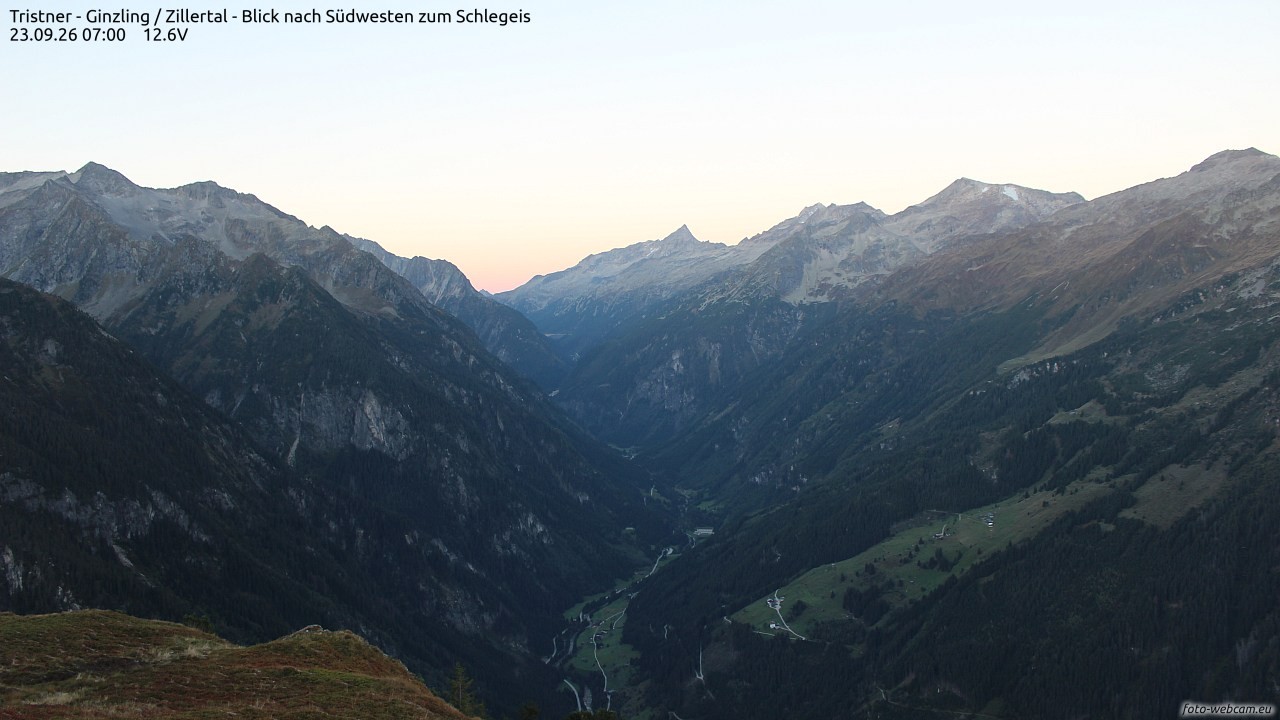 Archiv Foto Webcam Tristner/ Zillertal - Blick zum Grinberg