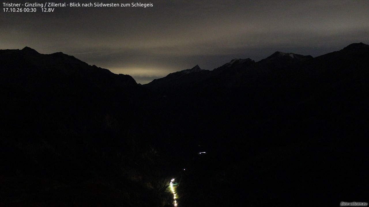 Archived image Webcam Tristner/ Zillertal - View to Grinberg