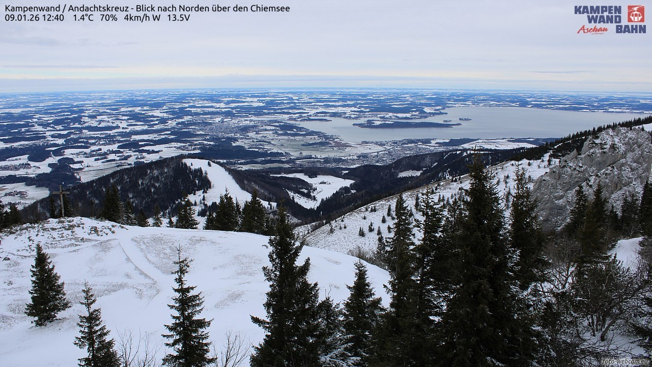 Archiv Foto Webcam Kampenwand - Blick nach Norden über den Chiemsee