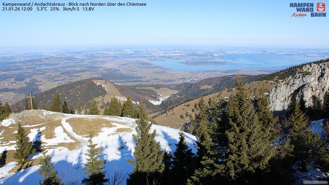 Archiv Foto Webcam Kampenwand - Blick nach Norden über den Chiemsee