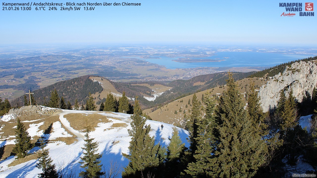 Archiv Foto Webcam Kampenwand - Blick nach Norden über den Chiemsee