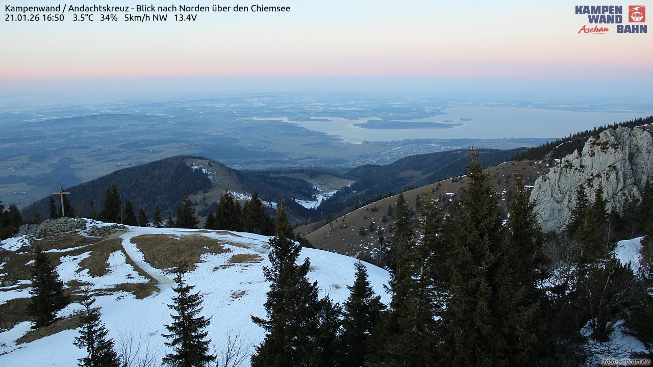 Archiv Foto Webcam Kampenwand - Blick nach Norden über den Chiemsee