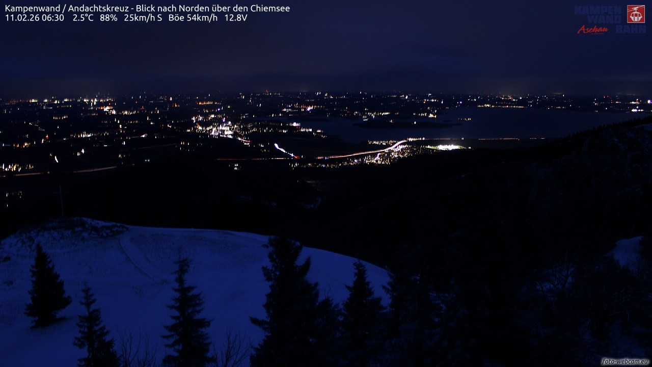 Archiv Foto Webcam Kampenwand - Blick nach Norden über den Chiemsee