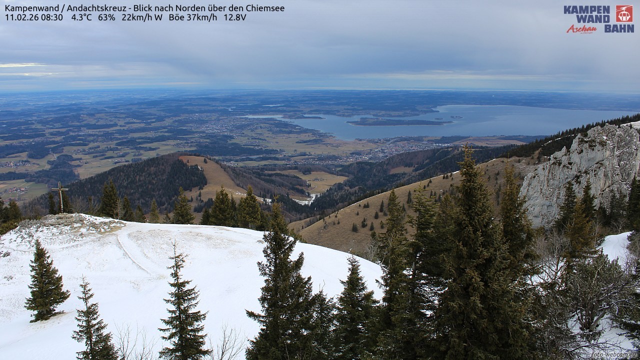 Archiv Foto Webcam Kampenwand - Blick nach Norden über den Chiemsee