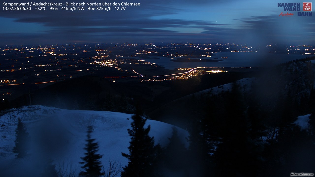 Archiv Foto Webcam Kampenwand - Blick nach Norden über den Chiemsee