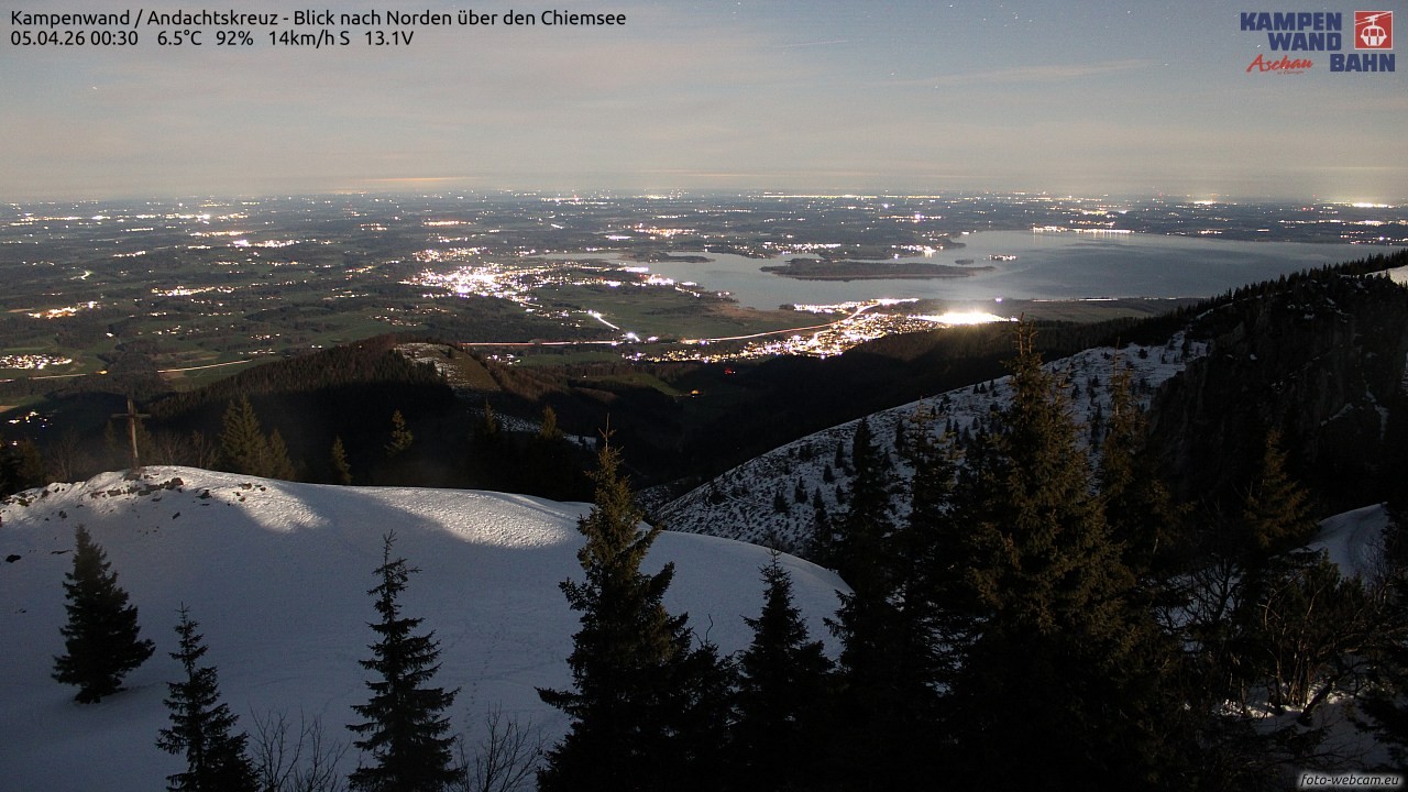 Archiv Foto Webcam Kampenwand - Blick nach Norden über den Chiemsee