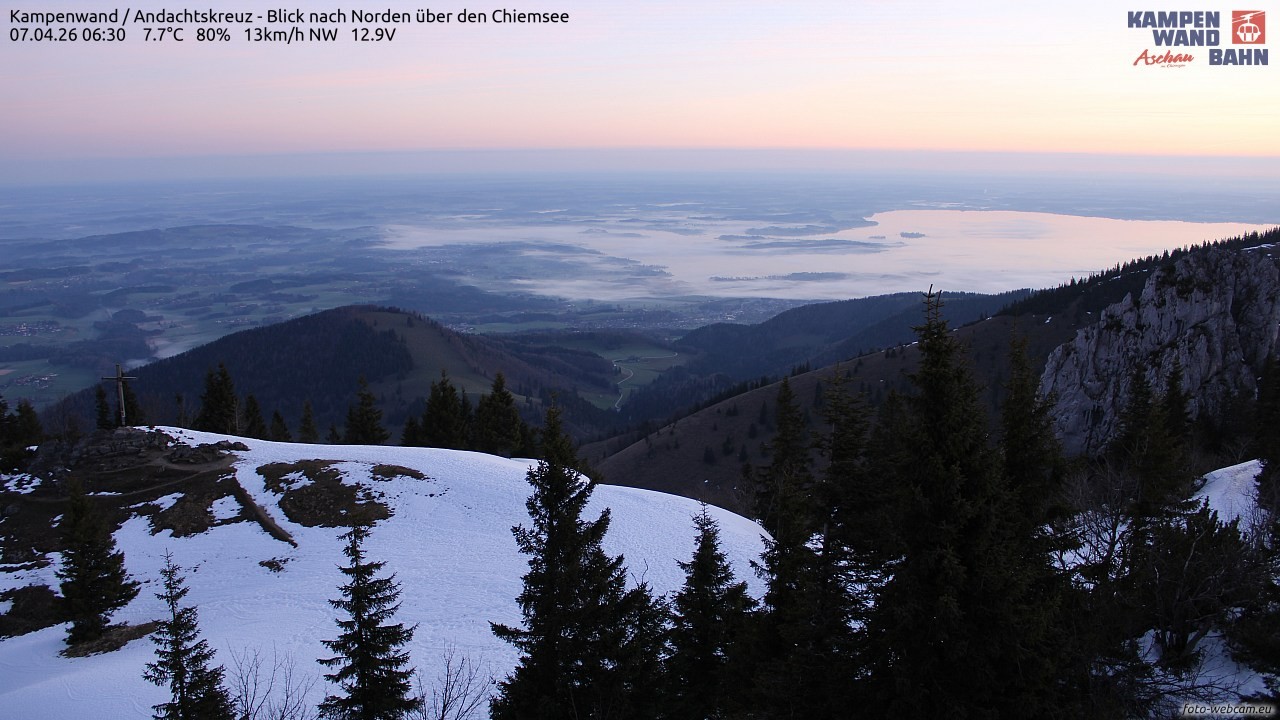 Archiv Foto Webcam Kampenwand - Blick nach Norden über den Chiemsee