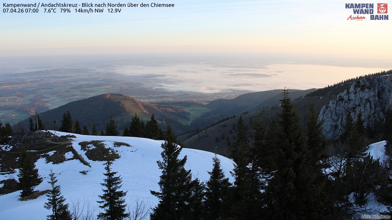 Archiv Foto Webcam Kampenwand - Blick nach Norden über den Chiemsee