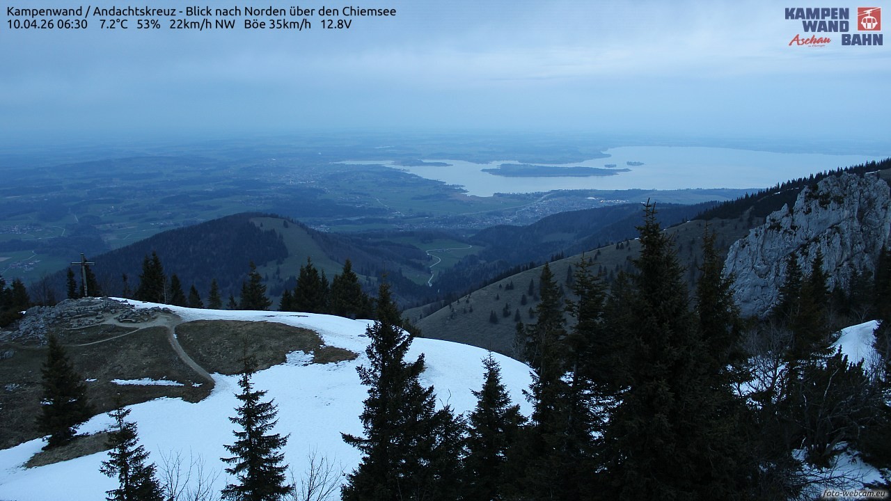 Archiv Foto Webcam Kampenwand - Blick nach Norden über den Chiemsee