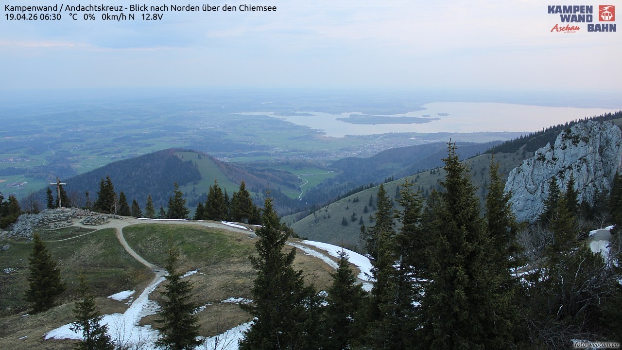 Archiv Foto Webcam Kampenwand - Blick nach Norden über den Chiemsee