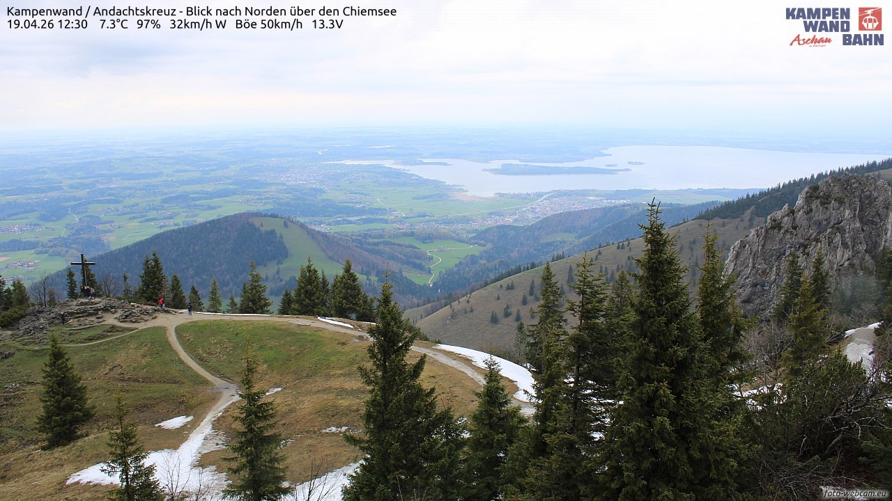 Archiv Foto Webcam Kampenwand - Blick nach Norden über den Chiemsee