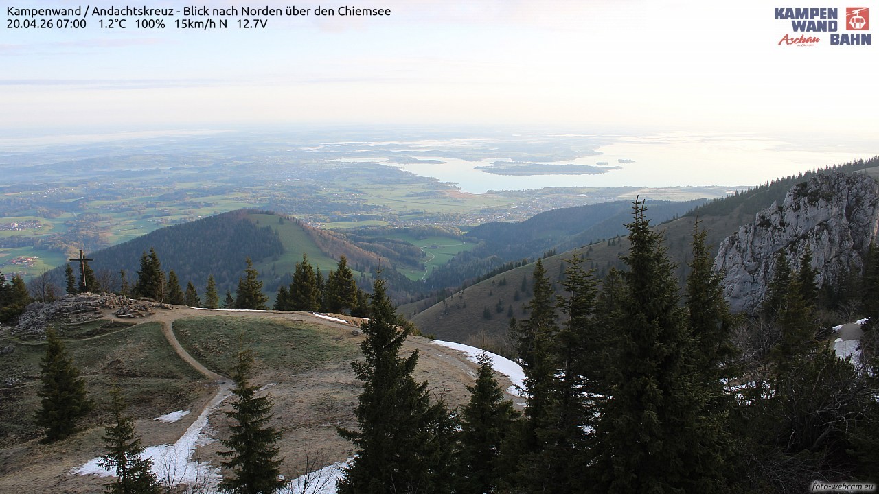 Archiv Foto Webcam Kampenwand - Blick nach Norden über den Chiemsee
