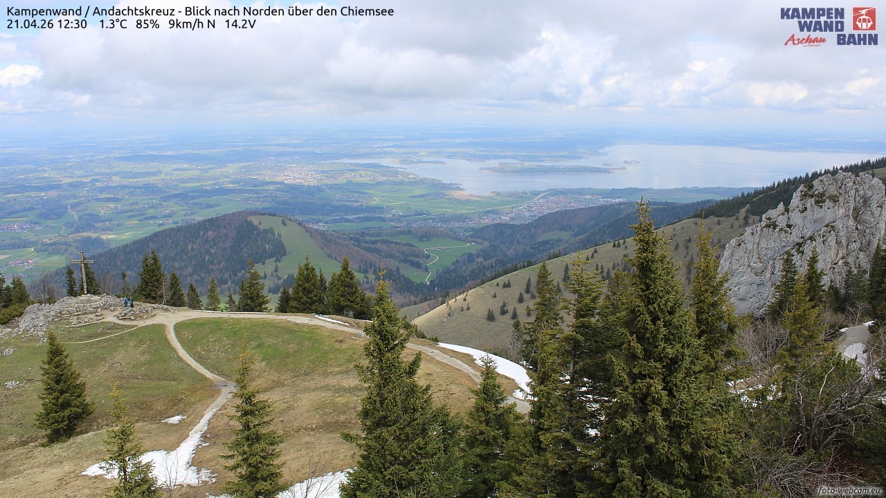 Archiv Foto Webcam Kampenwand - Blick nach Norden über den Chiemsee