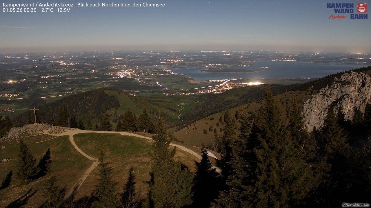Archiv Foto Webcam Kampenwand - Blick nach Norden über den Chiemsee