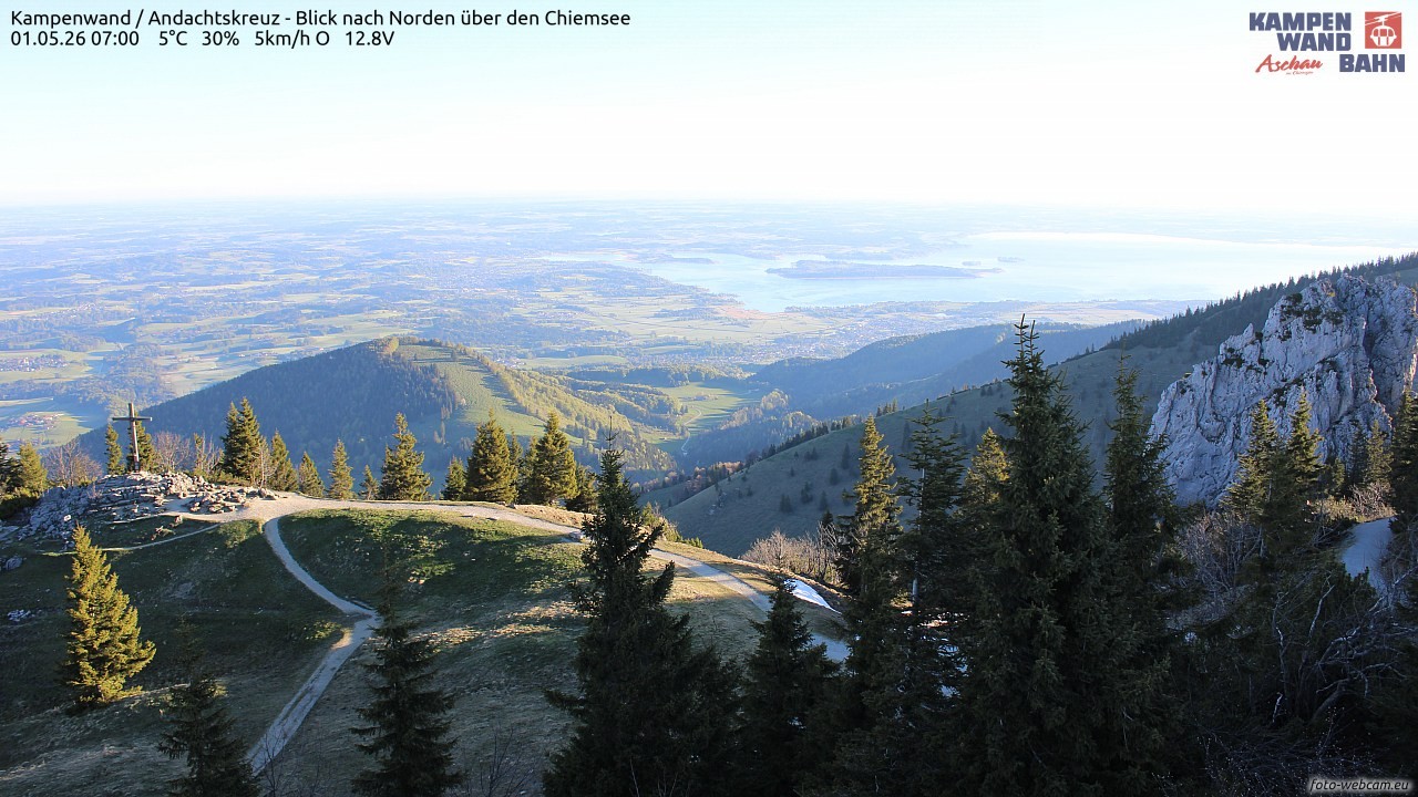 Archiv Foto Webcam Kampenwand - Blick nach Norden über den Chiemsee