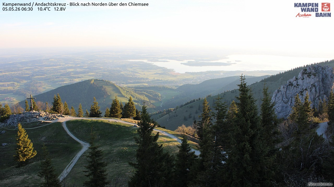 Archiv Foto Webcam Kampenwand - Blick nach Norden über den Chiemsee