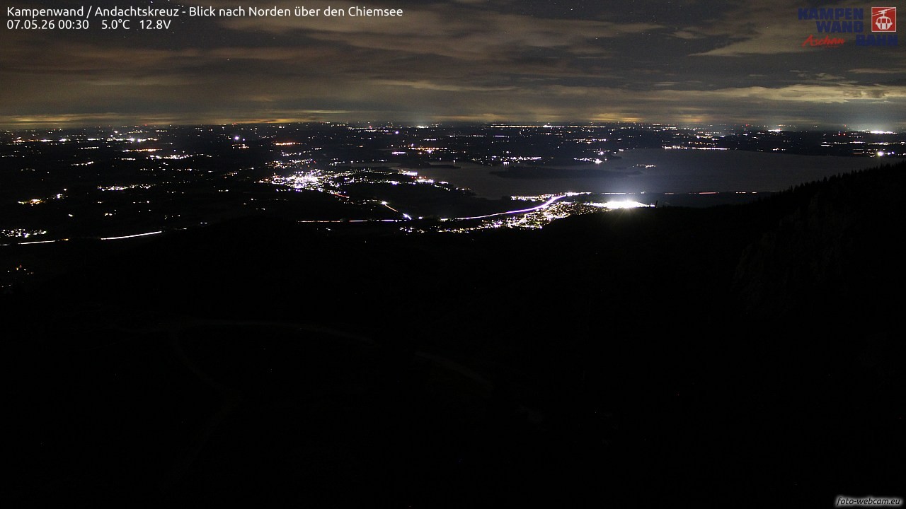 Archiv Foto Webcam Kampenwand - Blick nach Norden über den Chiemsee