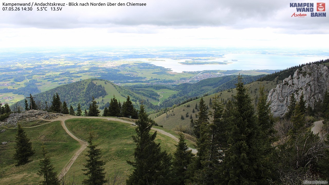 Archiv Foto Webcam Kampenwand - Blick nach Norden über den Chiemsee