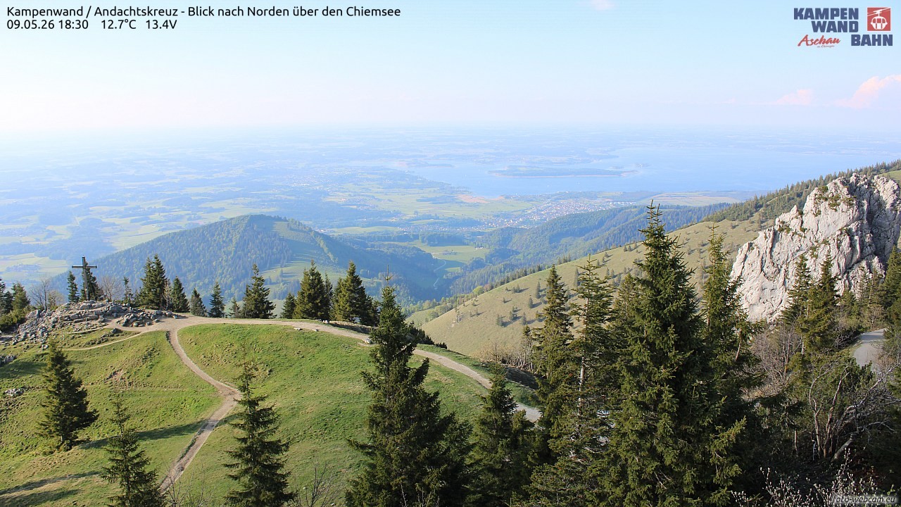 Archiv Foto Webcam Kampenwand - Blick nach Norden über den Chiemsee
