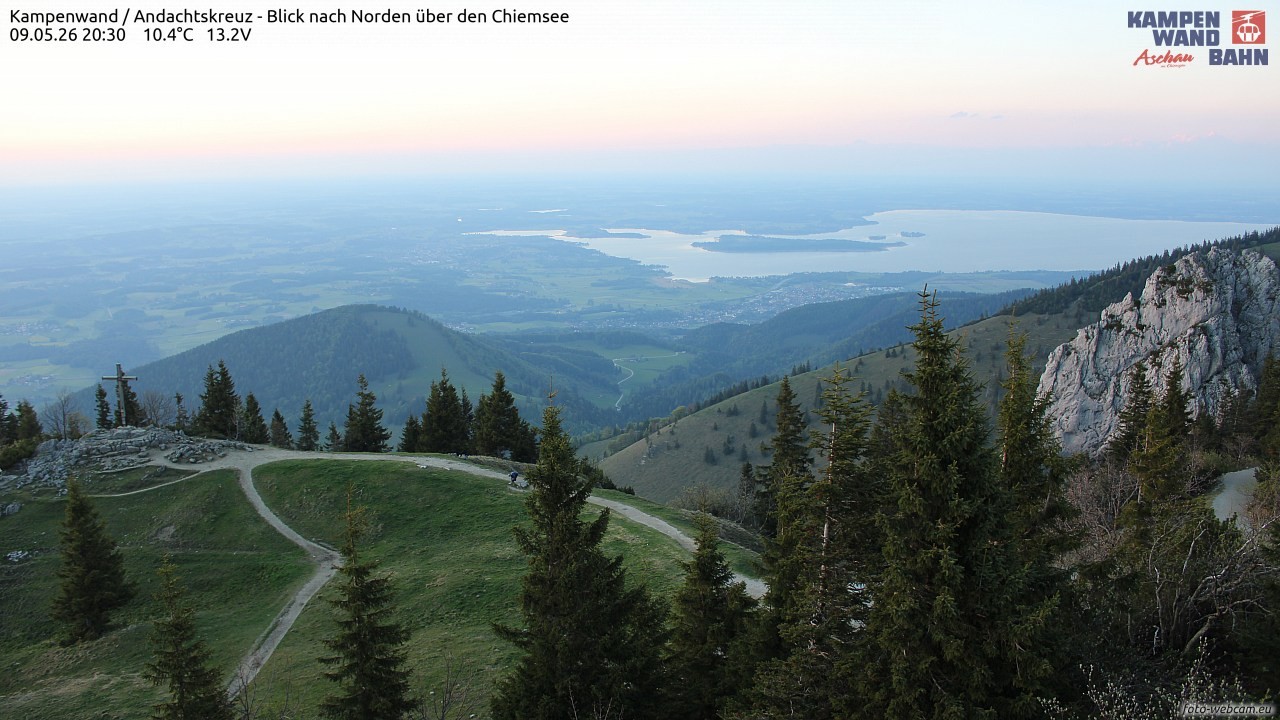 Archiv Foto Webcam Kampenwand - Blick nach Norden über den Chiemsee