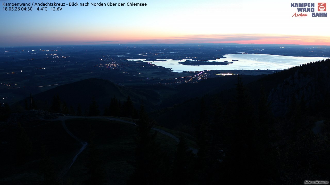 Archiv Foto Webcam Kampenwand - Blick nach Norden über den Chiemsee