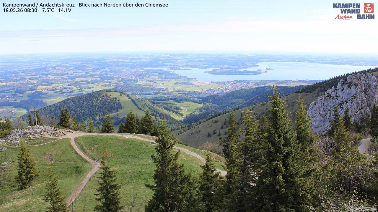 Archiv Foto Webcam Kampenwand - Blick nach Norden über den Chiemsee