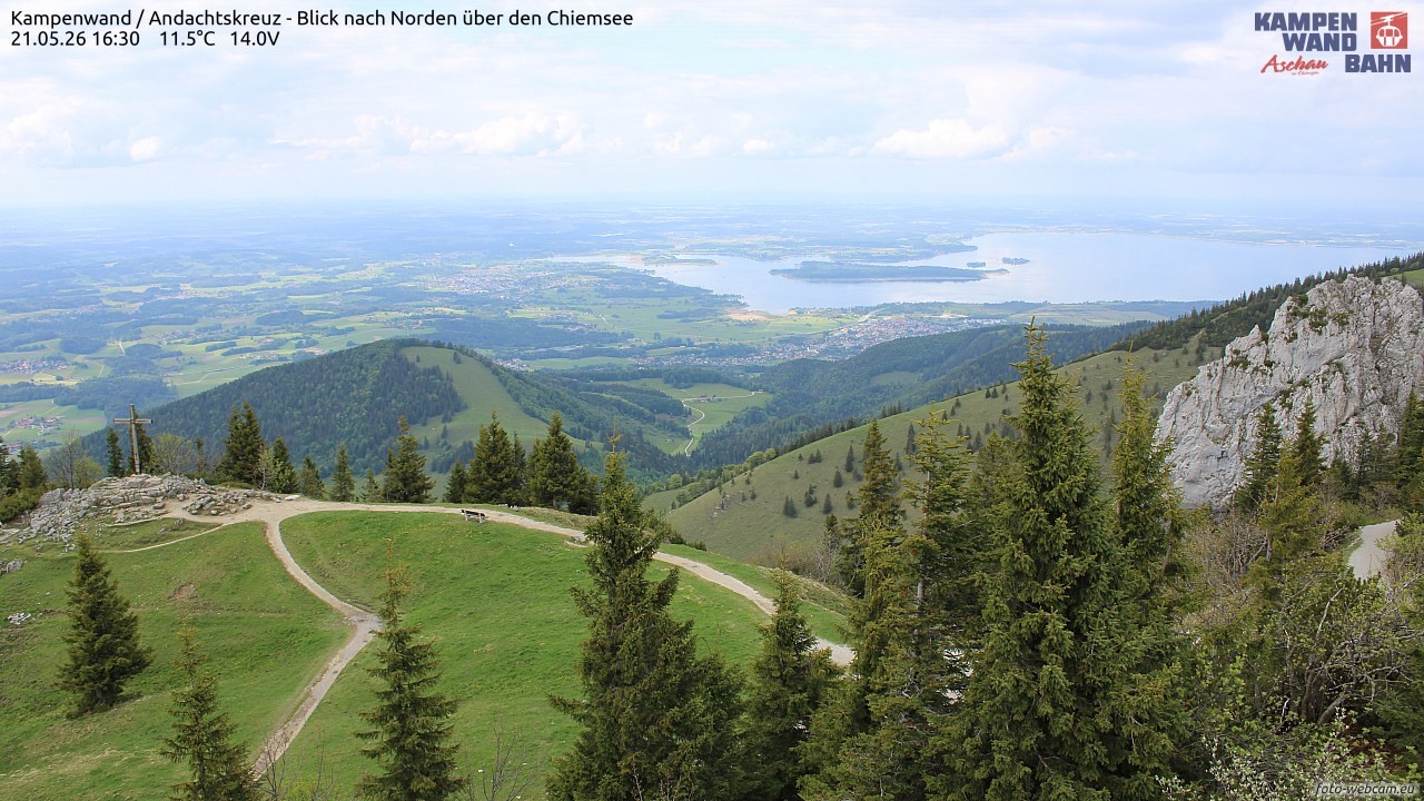 Archiv Foto Webcam Kampenwand - Blick nach Norden über den Chiemsee