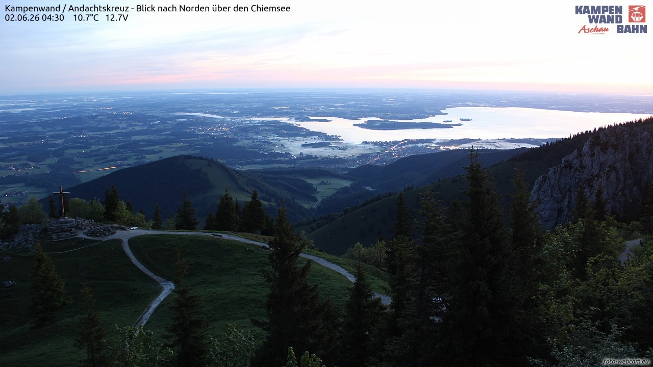 Archiv Foto Webcam Kampenwand - Blick nach Norden über den Chiemsee