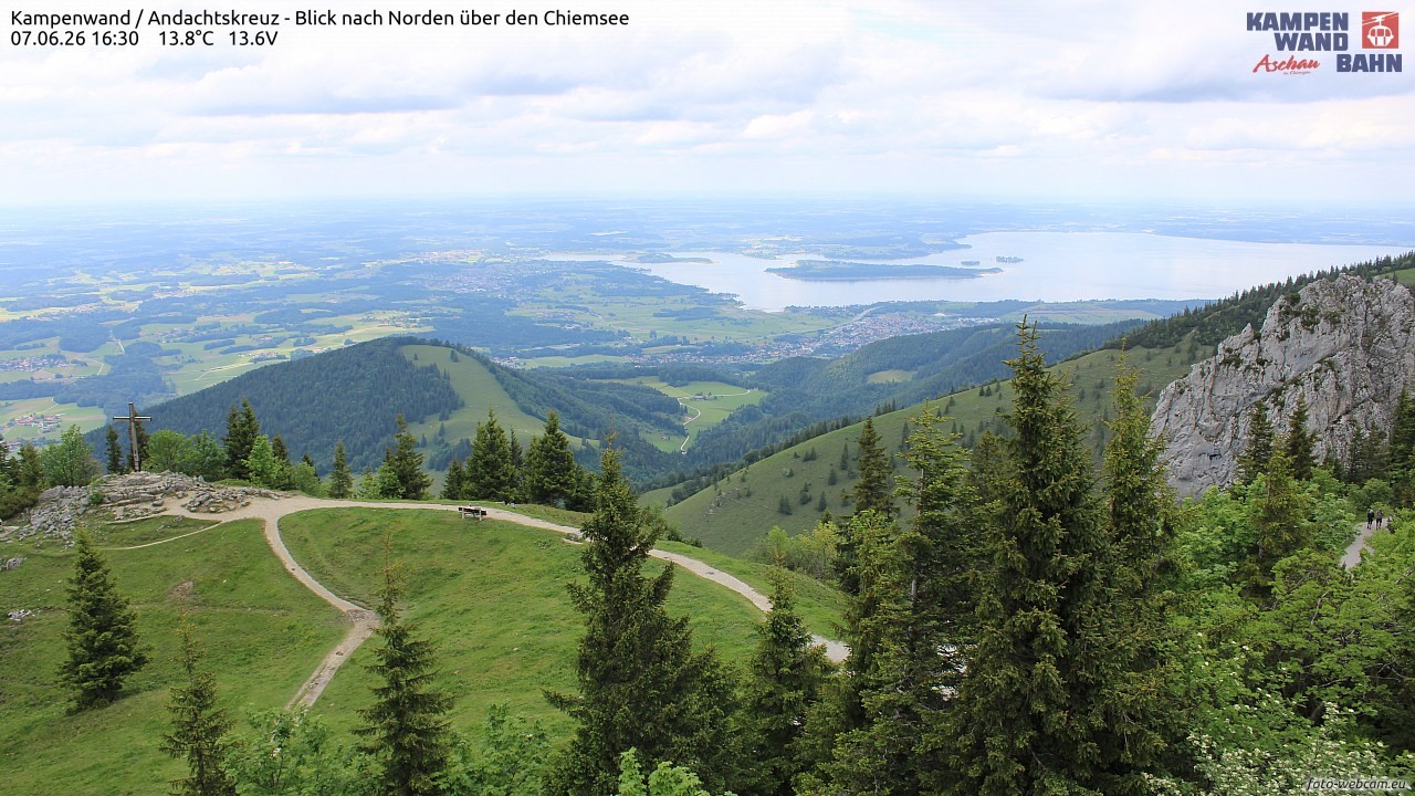 Archiv Foto Webcam Kampenwand - Blick nach Norden über den Chiemsee