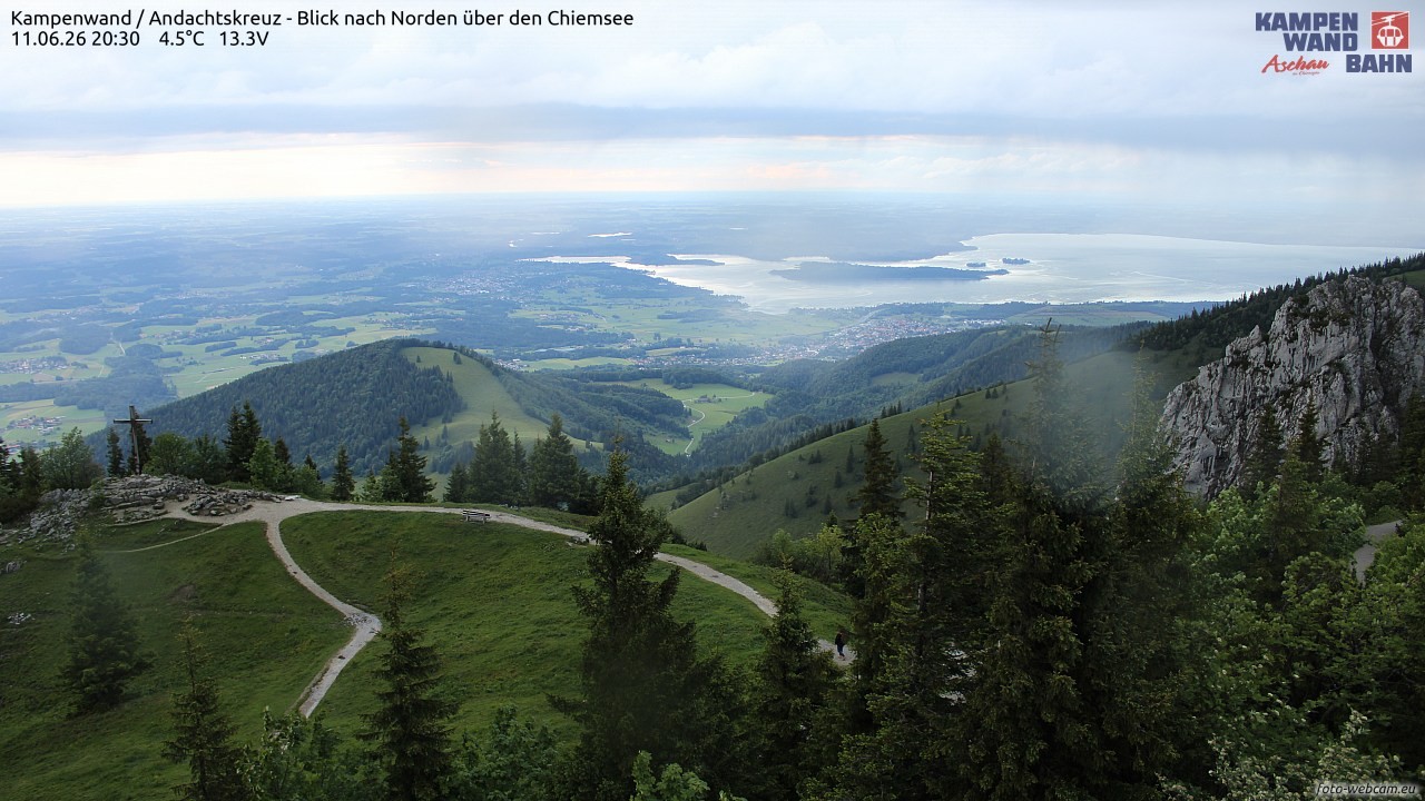 Archiv Foto Webcam Kampenwand - Blick nach Norden über den Chiemsee