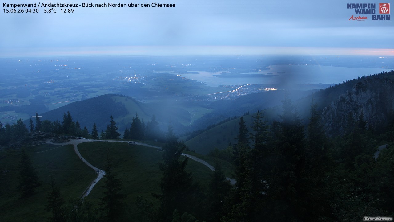 Archiv Foto Webcam Kampenwand - Blick nach Norden über den Chiemsee