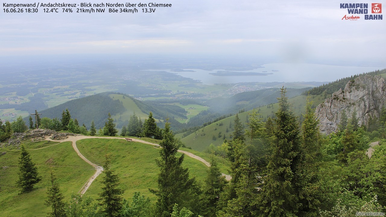 Archiv Foto Webcam Kampenwand - Blick nach Norden über den Chiemsee