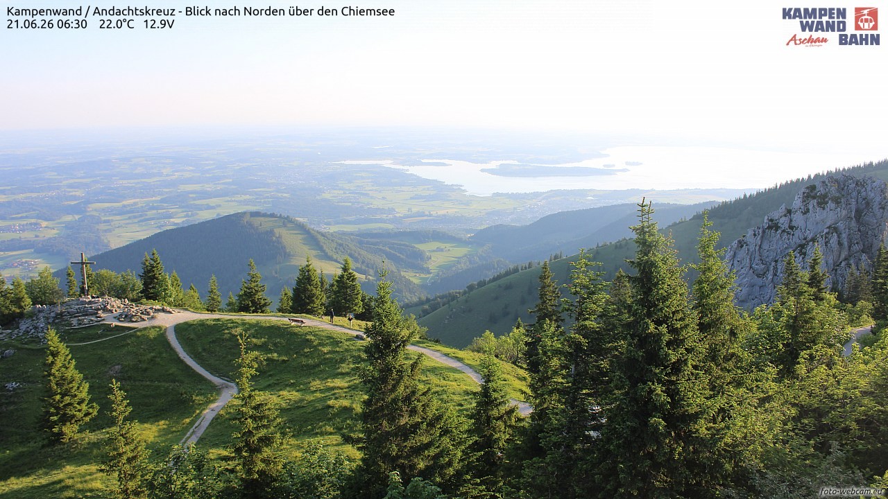 Archiv Foto Webcam Kampenwand - Blick nach Norden über den Chiemsee