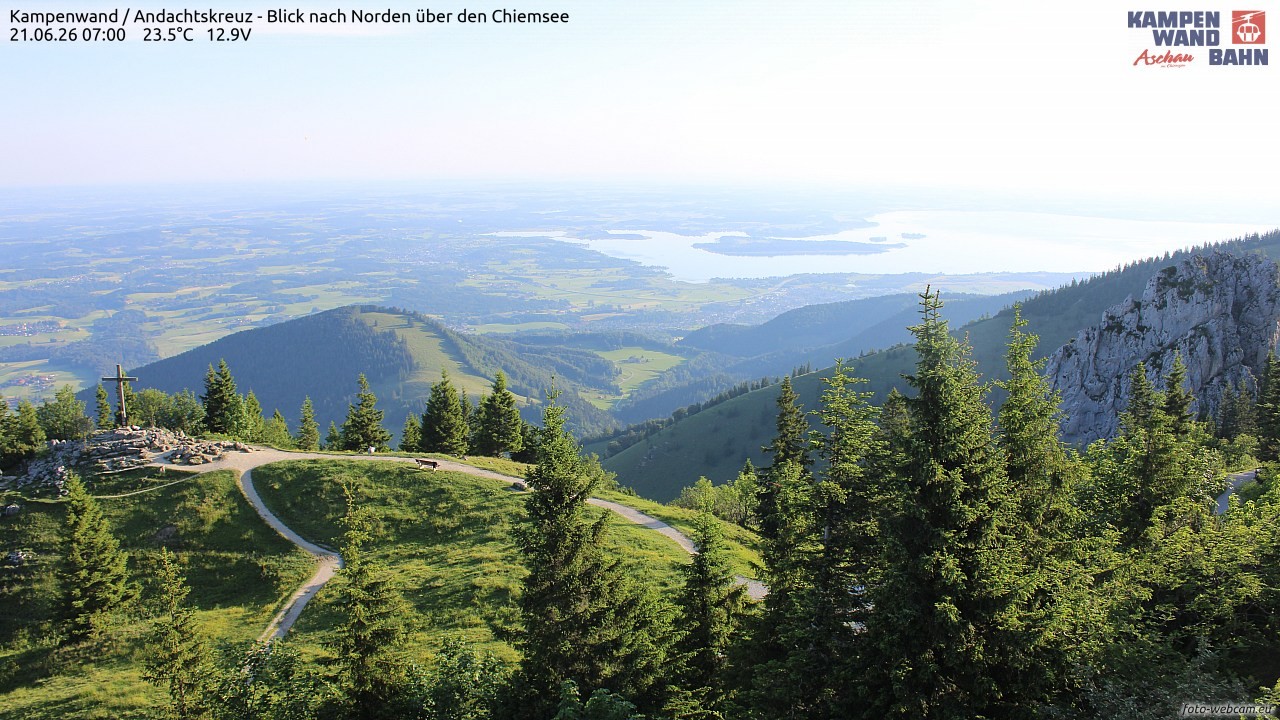 Archiv Foto Webcam Kampenwand - Blick nach Norden über den Chiemsee