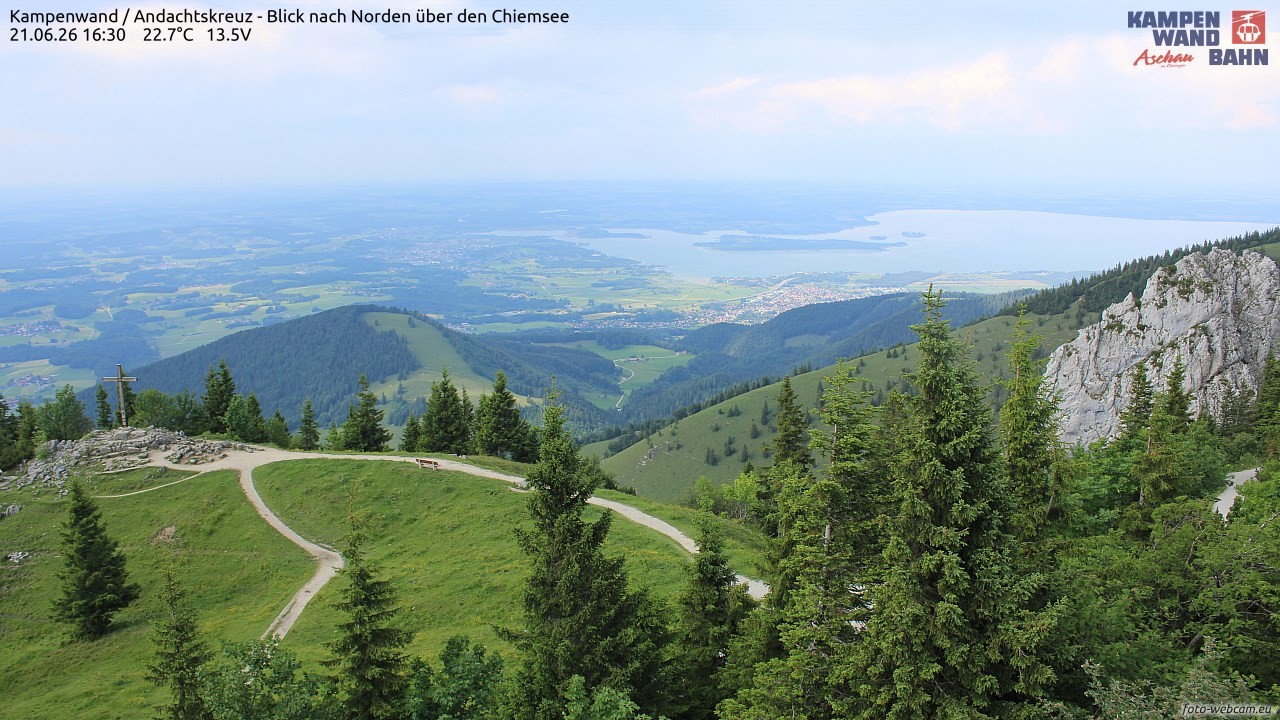 Archiv Foto Webcam Kampenwand - Blick nach Norden über den Chiemsee
