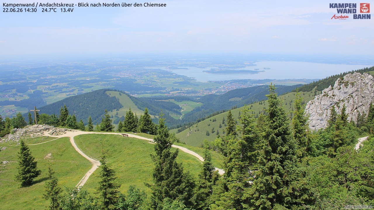 Archiv Foto Webcam Kampenwand - Blick nach Norden über den Chiemsee