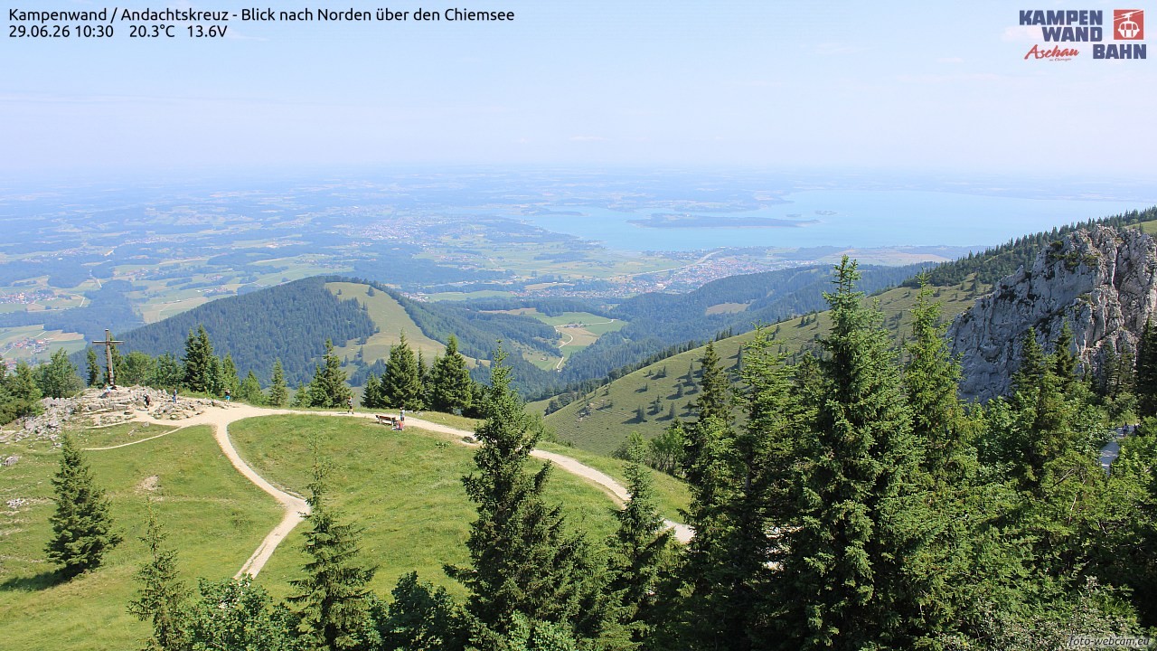 Archiv Foto Webcam Kampenwand - Blick nach Norden über den Chiemsee