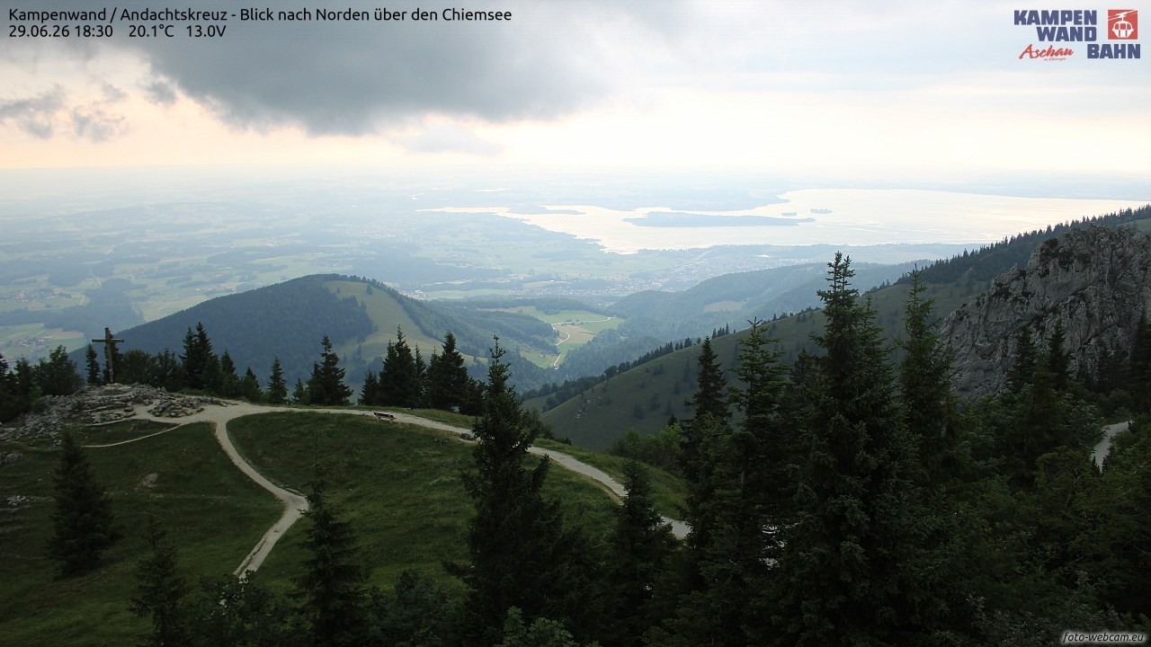 Archiv Foto Webcam Kampenwand - Blick nach Norden über den Chiemsee
