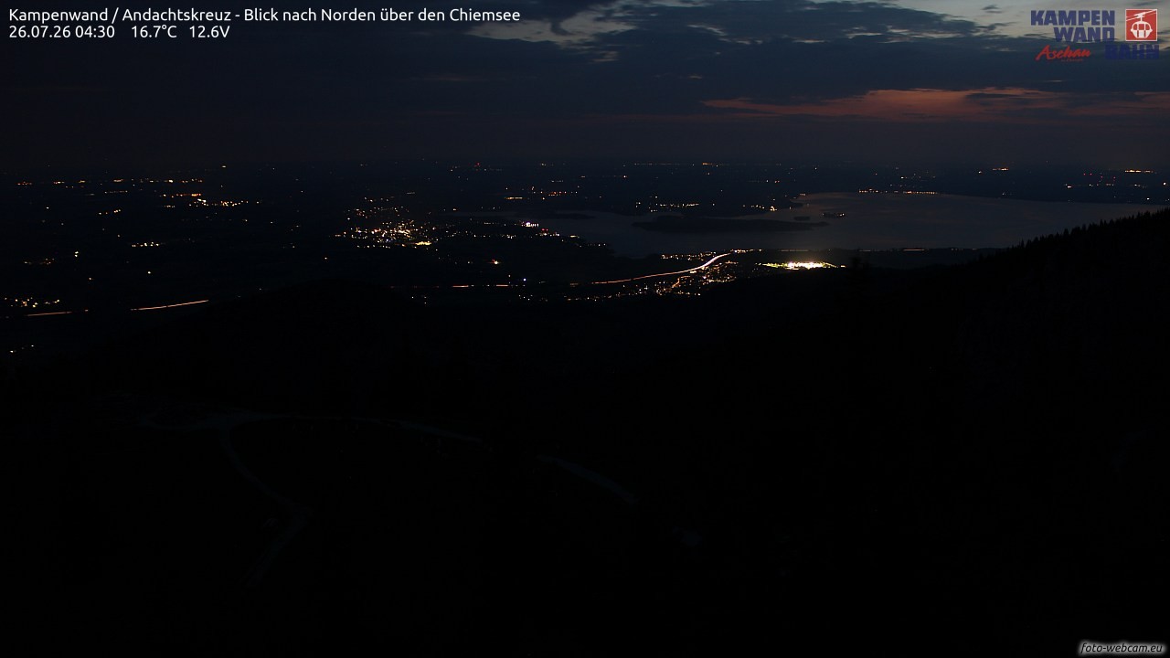 Archiv Foto Webcam Kampenwand - Blick nach Norden über den Chiemsee