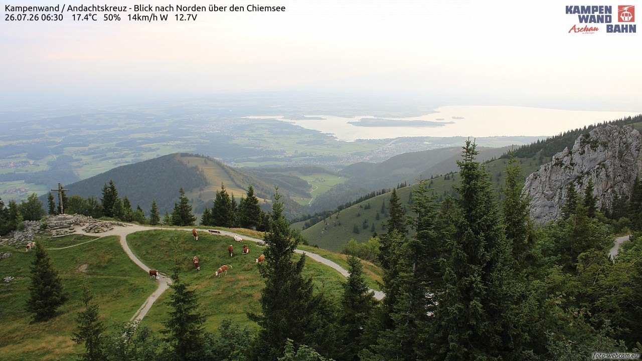 Archiv Foto Webcam Kampenwand - Blick nach Norden über den Chiemsee