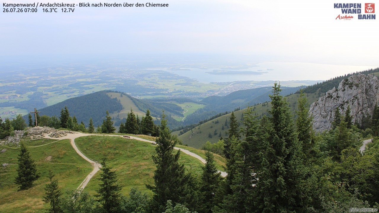 Archiv Foto Webcam Kampenwand - Blick nach Norden über den Chiemsee