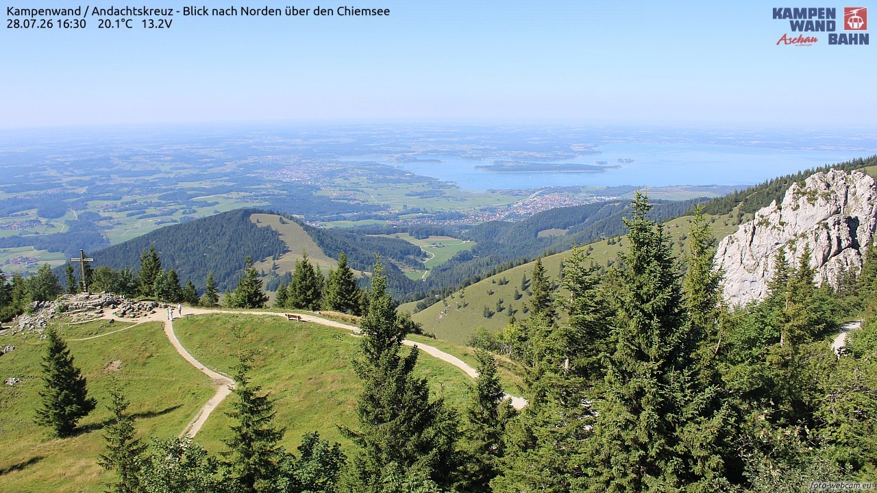 Archiv Foto Webcam Kampenwand - Blick nach Norden über den Chiemsee